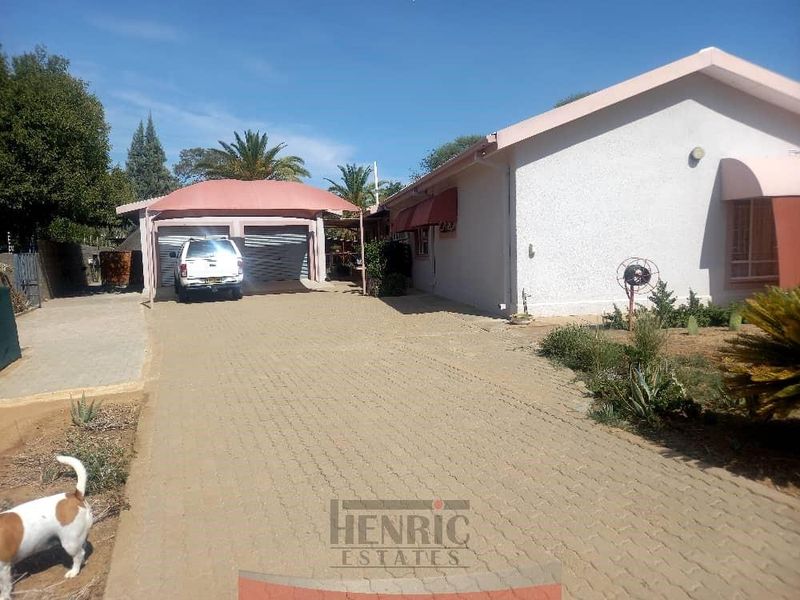 Nice and secure family home! - Photo 3