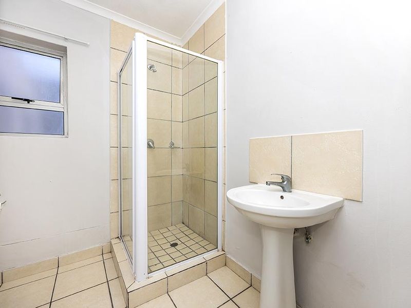 Studio Living with 24-Hour Security & Secure Parking in The Square on Tenth - Photo 10