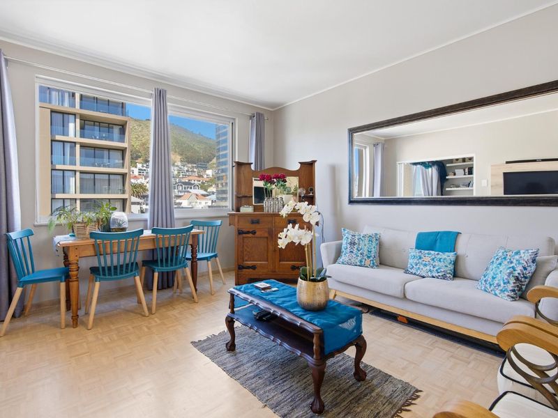 Renovated,Spacious and Convenience - Photo 3