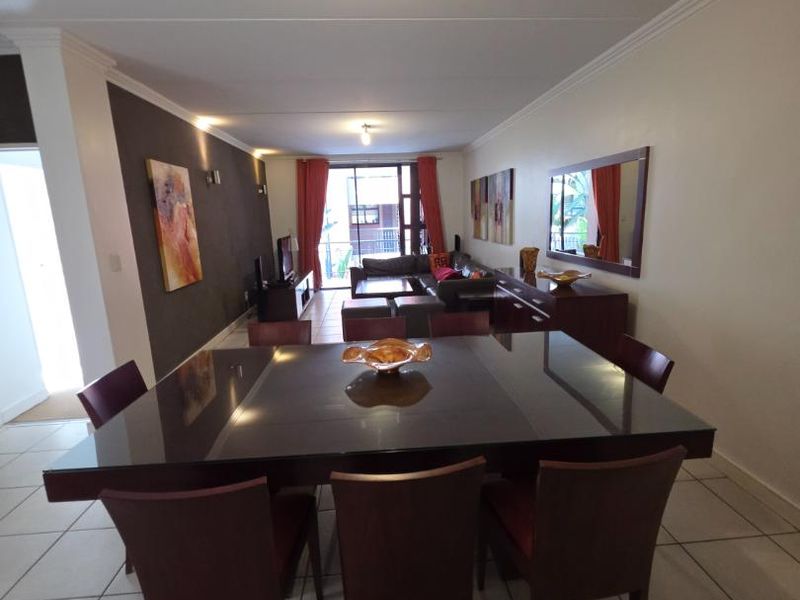 SOPHISTICATED FULLY FURNISHED 2 BED APARTMENT IN SECURE COMPLEX IN MORNINGSIDE - Photo 8