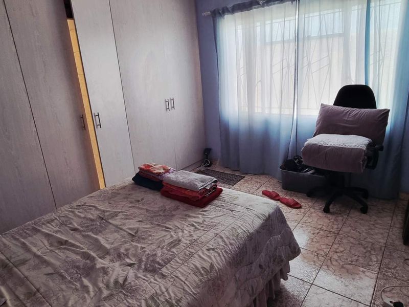 Wanaheda 3 bedroom house with flats - Photo 4