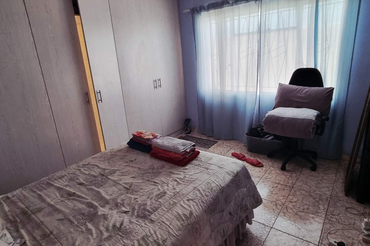 Wanaheda 3 bedroom house with flats - Photo 4