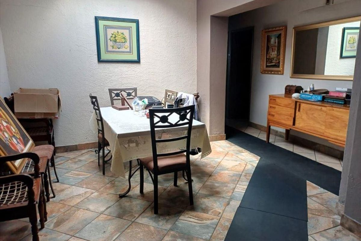 For Sale -  3 Bedroom Home in Comet - Close to EG Jansen and Concordia - Photo 3
