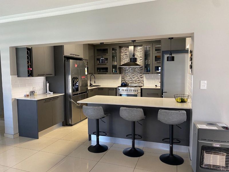 Unparalleled Living Experience - Photo 4