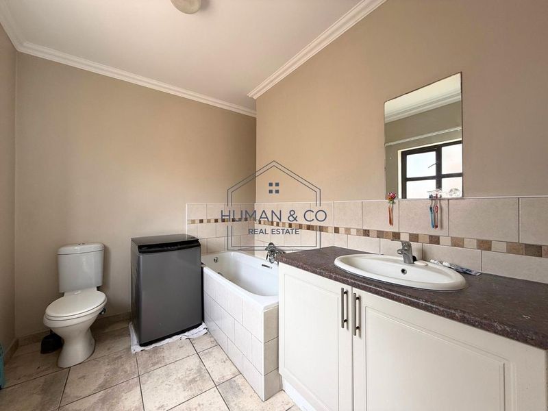 Great Investment Opportunity in Fairway Estate - Photo 7