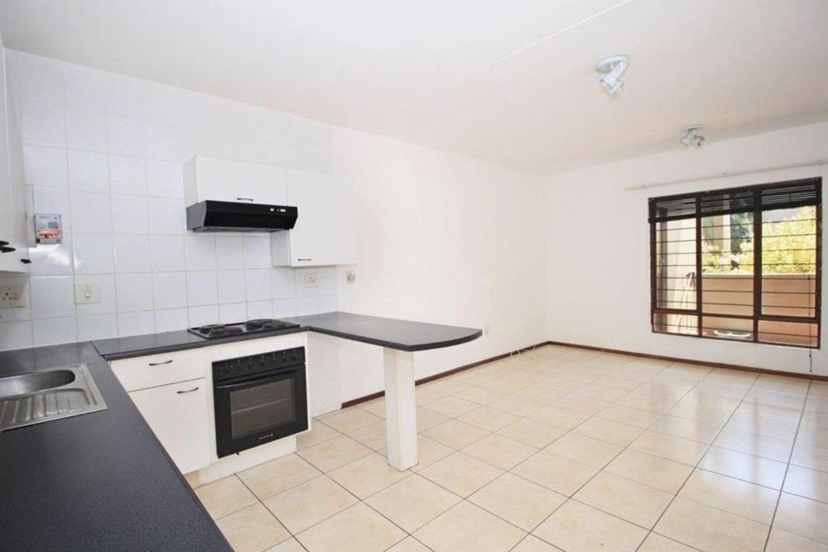 A LOVELY ONE BEDROOM APARTMENT - Photo 5