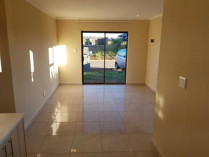 NEW DEVELOPMENT, ALL COSTS INCLUDED, FULL TITLE STANDS. NO DEPOSITS / 100% BONDS (dependent on client profile) - Photo 8