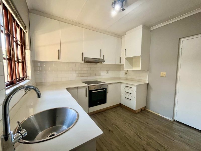 Hendra - Sunningdale 3 Bedroom simplex for Sale - Photo 8