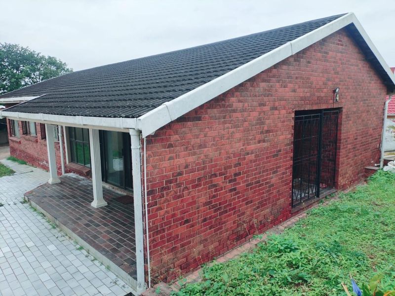 Charming 3 Bed Home with Flatlet and Garden in Woodhurst - Photo 1