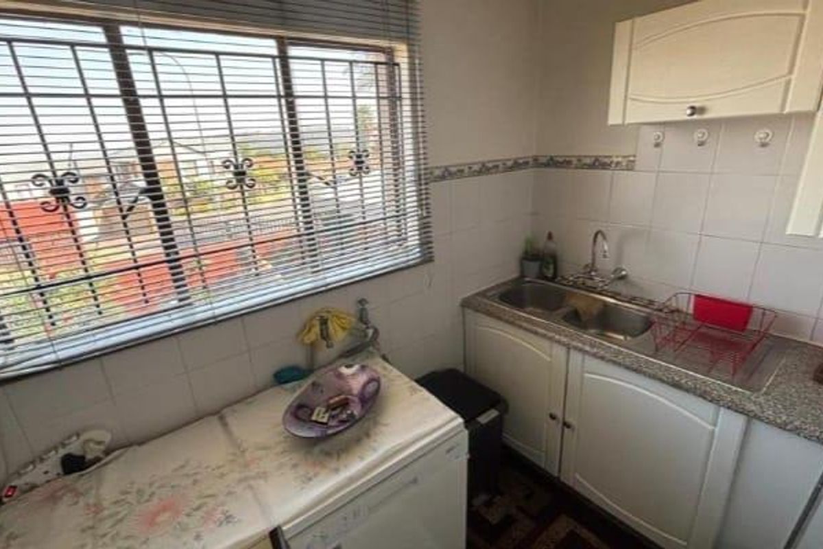 3 Bedroom House for Sale in Winchester Hills - Photo 4