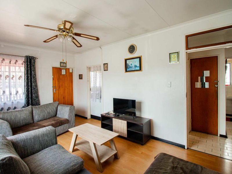 3 Bedroom House For the First Time Home Buyer - Photo 2