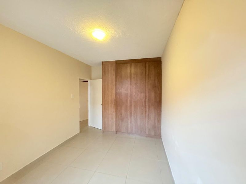 GROUND FLOOR UNIT - Photo 9
