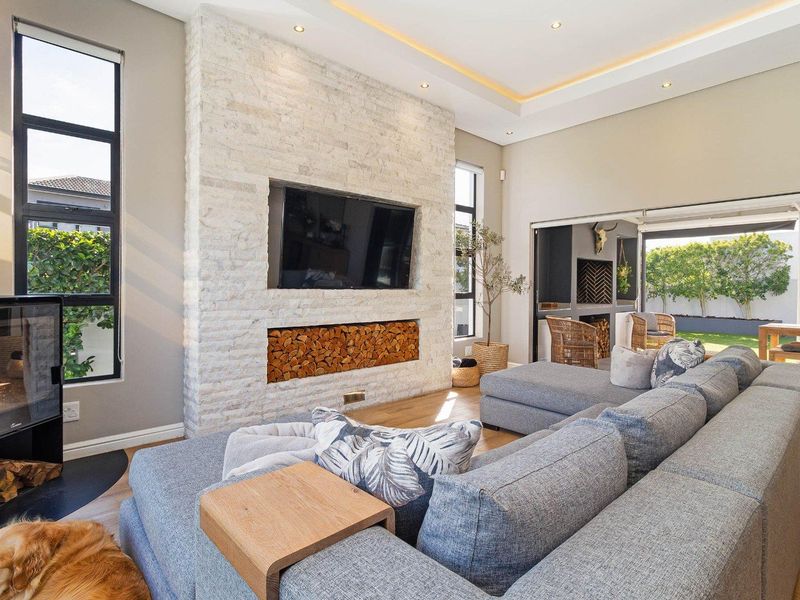 A Rare Gem in Sagewood Security Estate - Photo 4