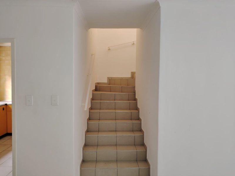 3 Bedroom Duplex Town House - Photo 7