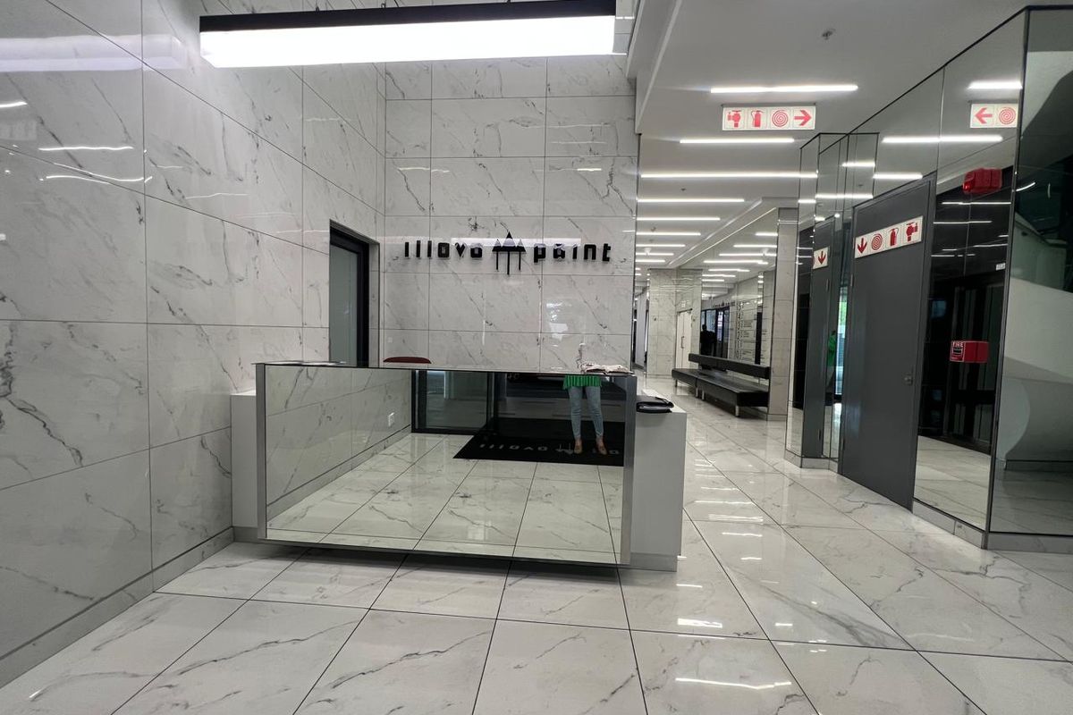 Stunning Office Space in Prime Location with Exceptional Amenities - Photo 5