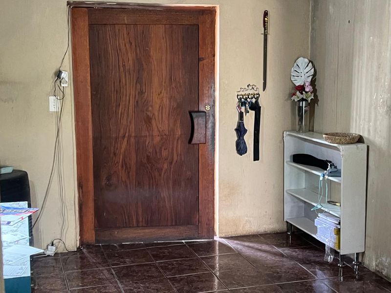 Eye catching and very different home with Cement domed roof. - Photo 6