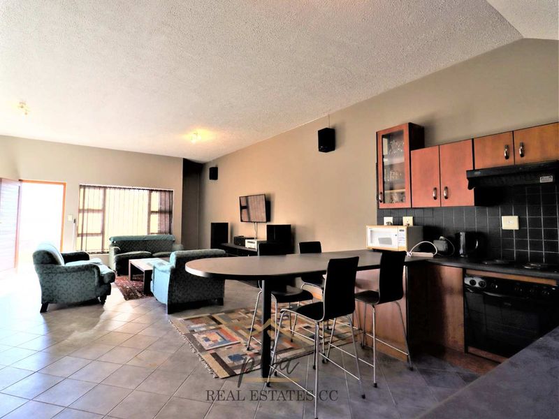 3 Bedroom Townhouse For Sale - Longbeach - Photo 3