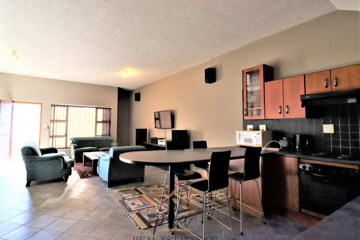3 Bedroom Townhouse For Sale - Longbeach - Photo 3