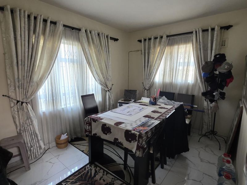 Charming Arena Park Home with Versatile Space &amp; Scenic Views! - Photo 3