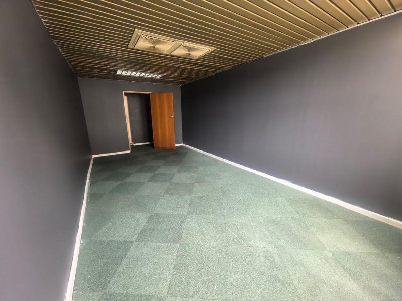 35m2 space available to let - Photo 4