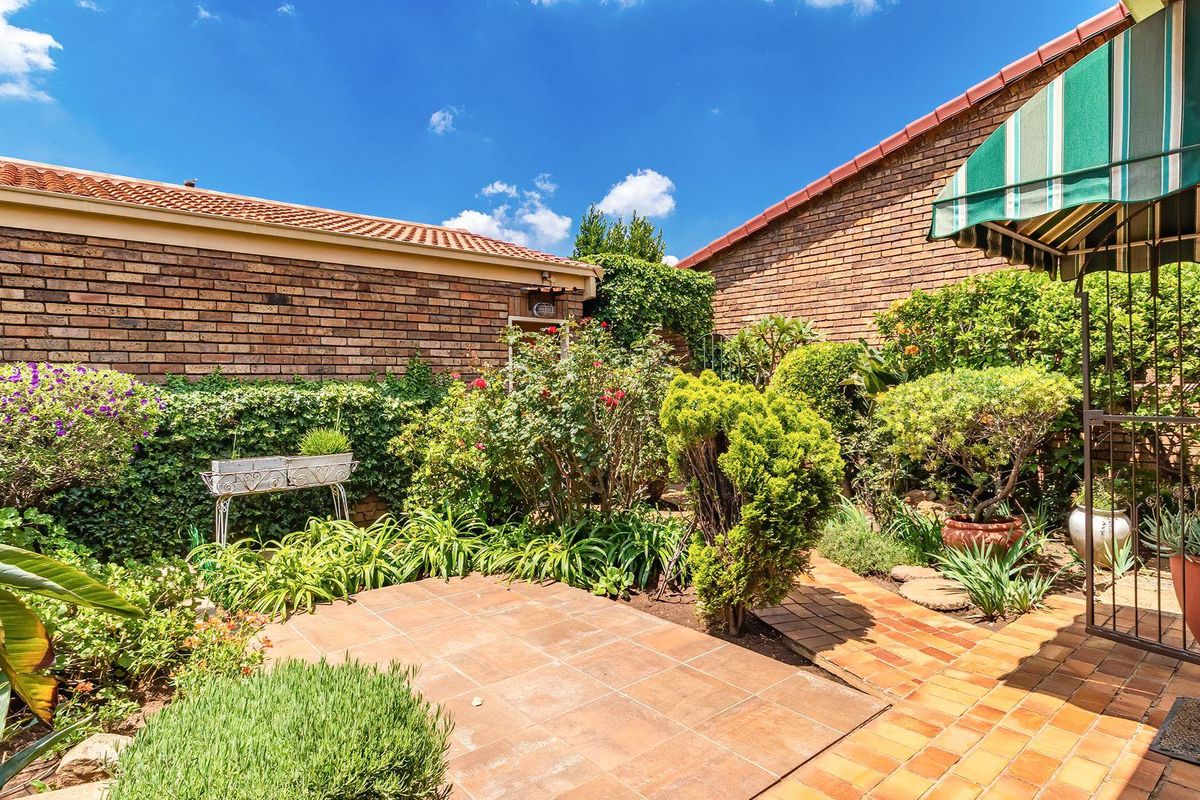 Simplex Serenity: Your Ideal Blend of Comfort & Convenience! - Photo 2