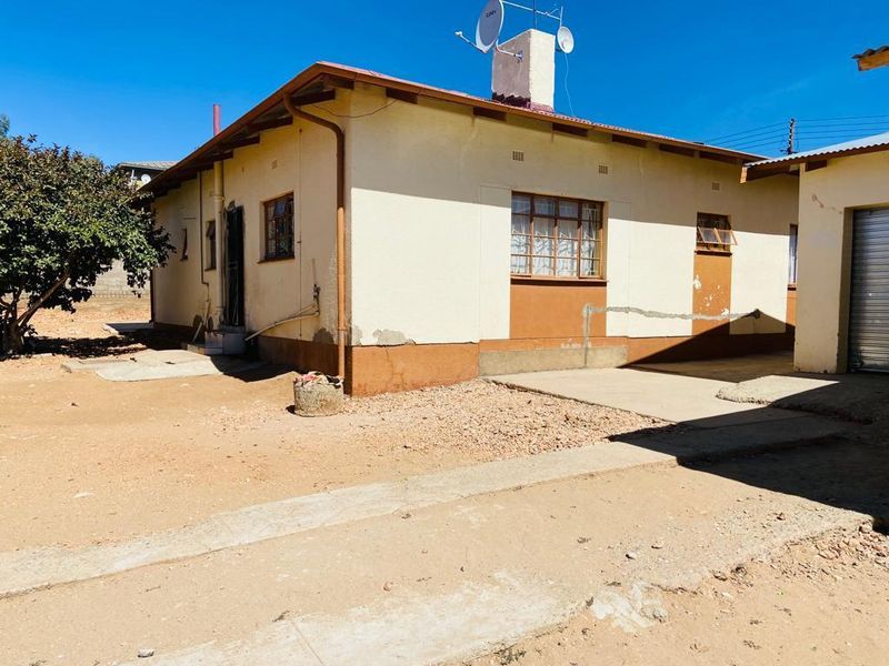 3 Bedroom House For Sale - WINDHOEK NORTH - Photo 10