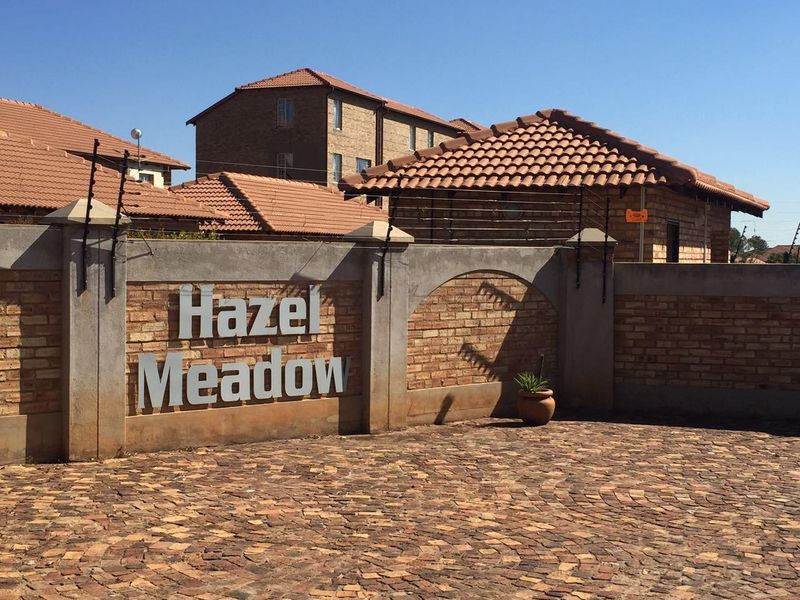 3 bedroom duplex unit in Hazeldean, Pretoria - Photo 3