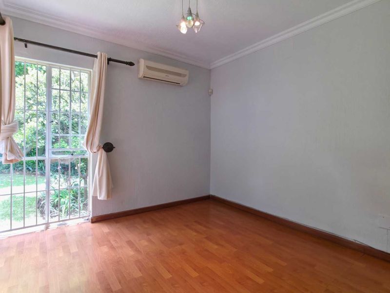 Spacious, Location Perfect, 3 Bedroom Sandton Townhouse with Private Garden - Photo 8