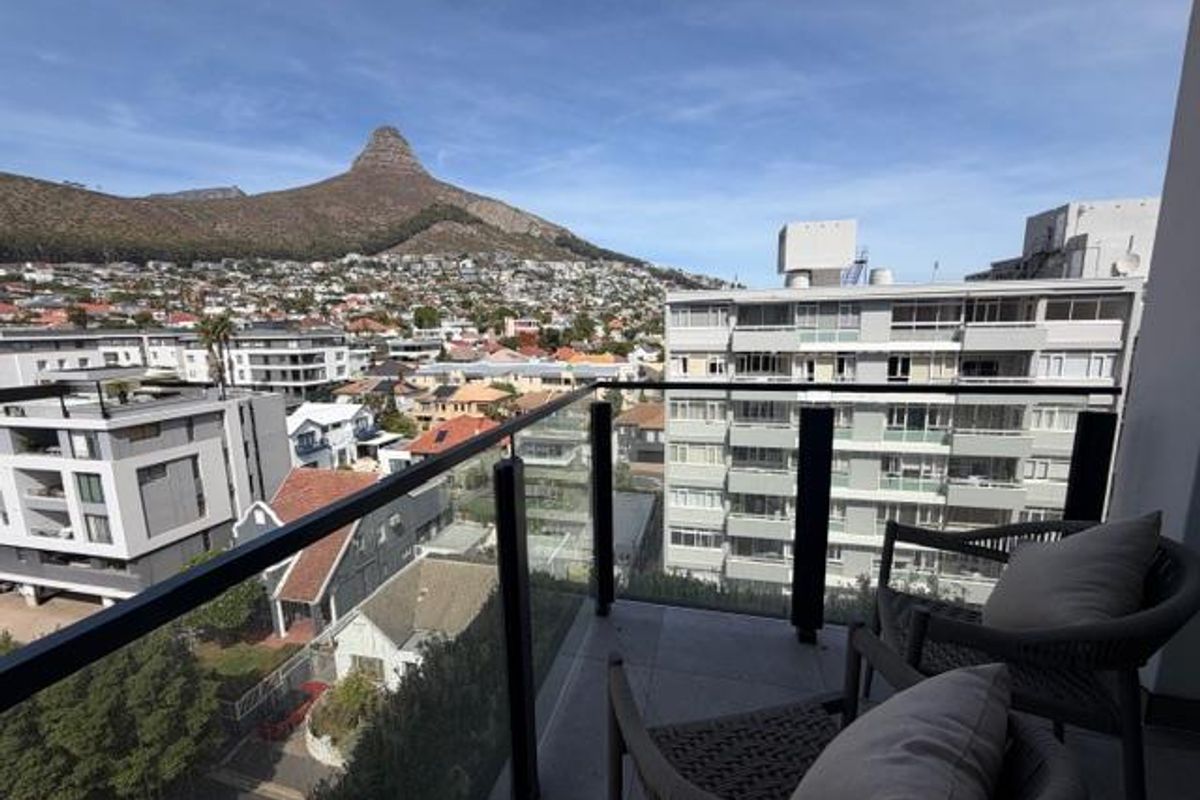 Premium Sea Point apartment | Rooftop pool + Gym - Photo 5