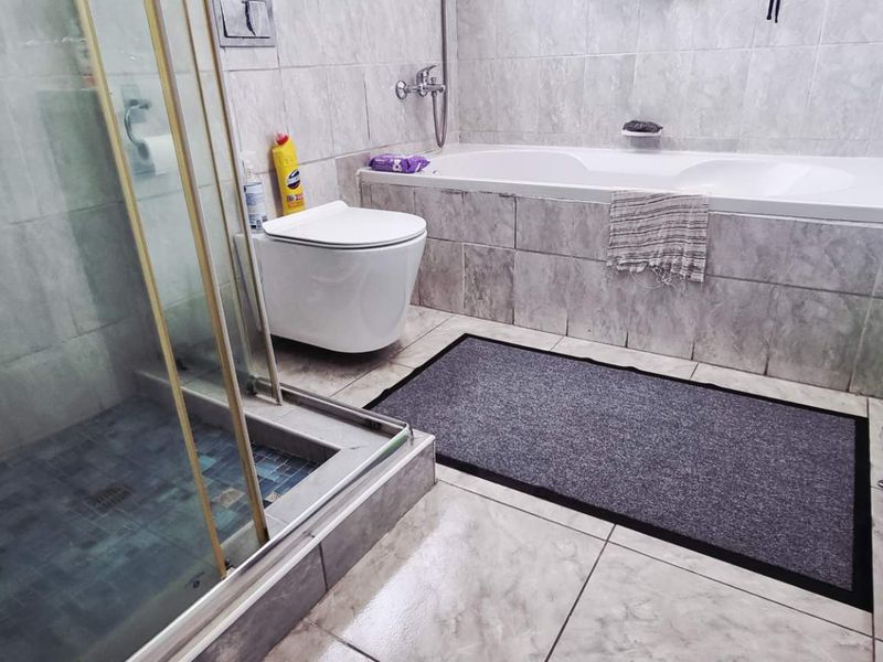 Cimbebasia 4 bedroom house - Photo 5