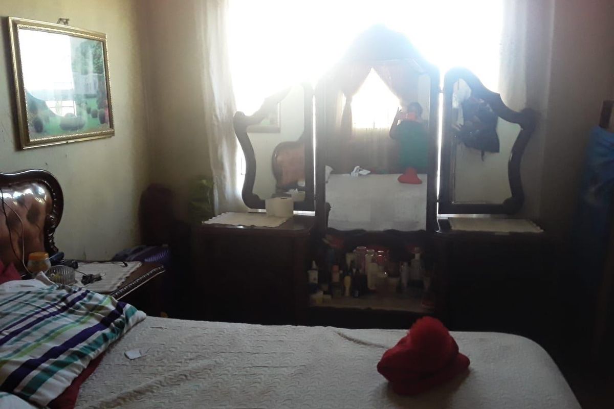 RDP with big yard for sale in Barcelona - Photo 5