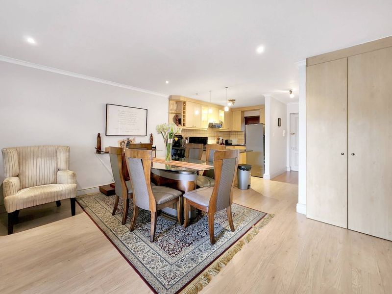 Picture perfect apartment in Gardens! - Photo 9