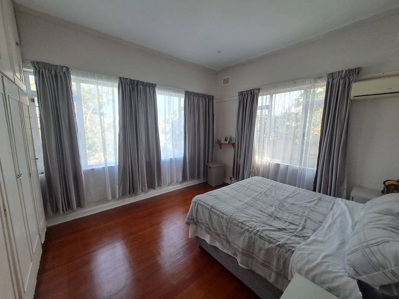 Stunning Family Home in the Heart of Bellair - Photo 9