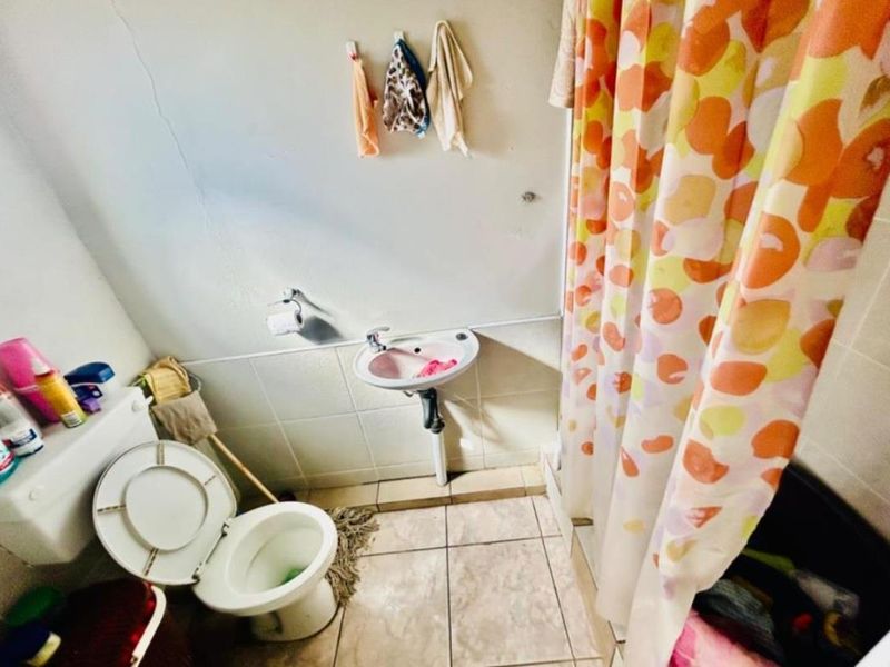 3 Bedroom House For Sale in Vanderbijlpark Ce3 - Photo 8