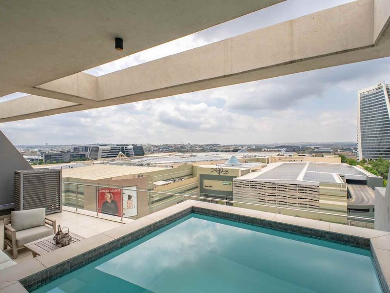 Fully Furnished 2 bedroom penthouse for sale at Ellipse - Photo 10