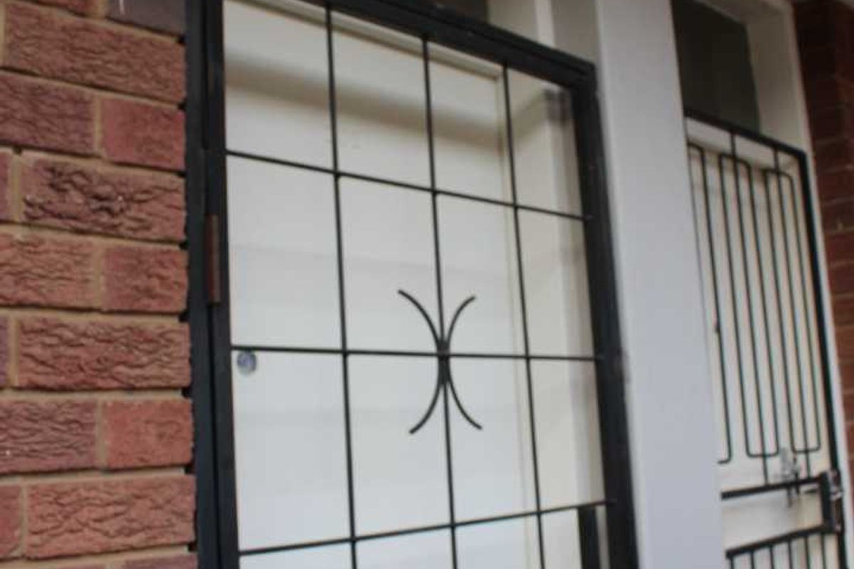 Bachelor Apartment | Louis Mansions, Sunnyside, Pretoria - Photo 2