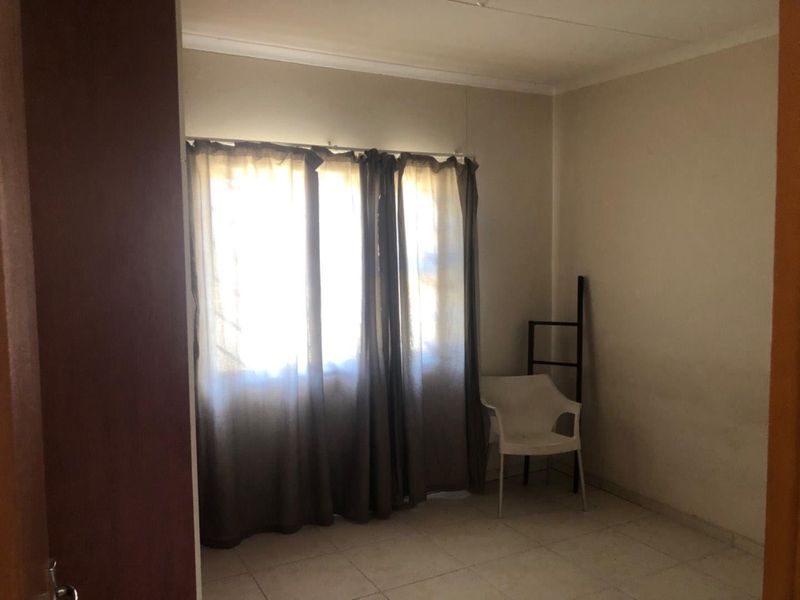 House for sale - Photo 5