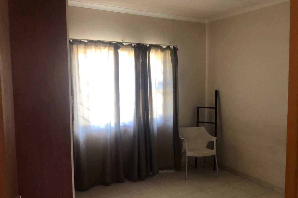 House for sale - Photo 5