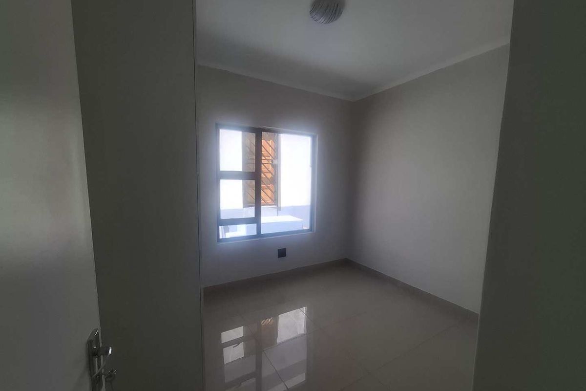 NEW  ROCKY CREST- EXTENSION 4| Brand New Unit - Costs Inclusive - Photo 5