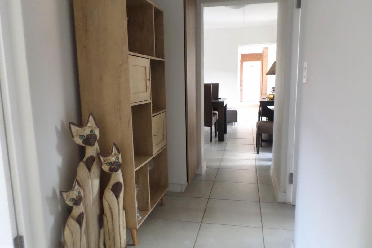 Sole Mandate ...Well priced Ballito Hill 3 bedroom Apartment for Sale - Photo 4