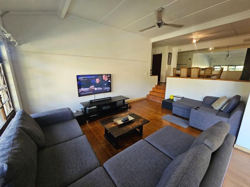Millionaire's Mile Opportunity - Prime Position Under R2 Million! - Photo 3