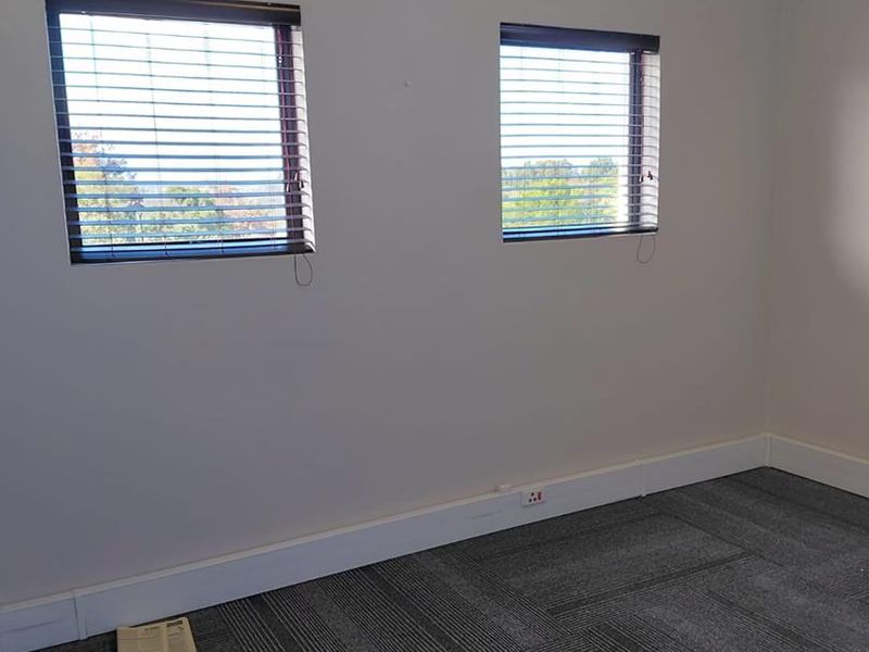 ST JOHNS VILLAGE LIFESTYLE CENTRE - Photo 4