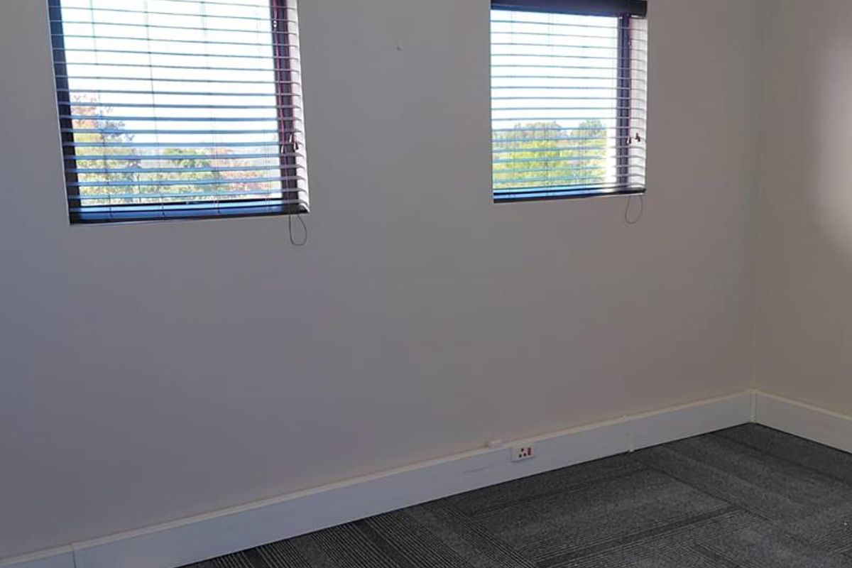 ST JOHNS VILLAGE LIFESTYLE CENTRE - Photo 4