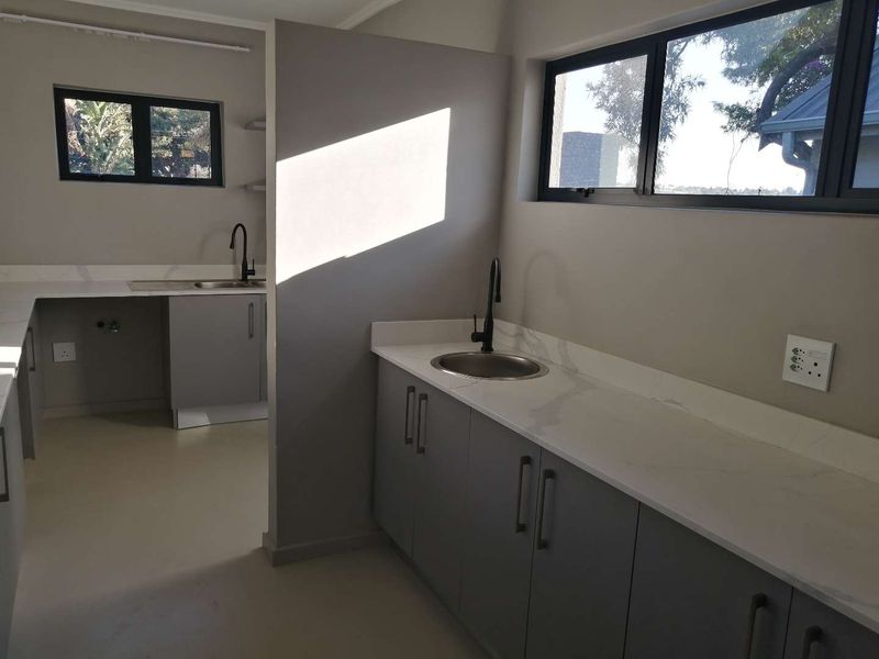 Modern Home to rent in Morningside Manor - Photo 2