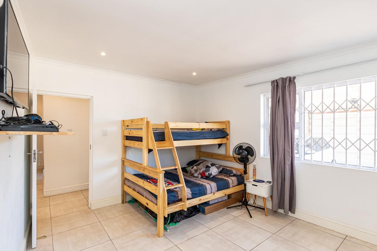2 bedroom newly built family home - Photo 5