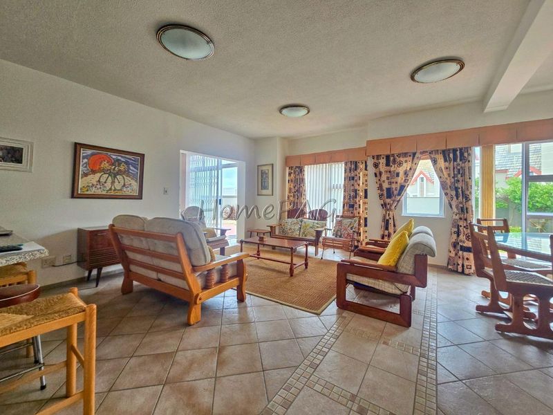 Vogelstrand, Swakopmund:  SEA VIEW 4 BEDR UNIT for sale in Pebble Beach - Photo 10