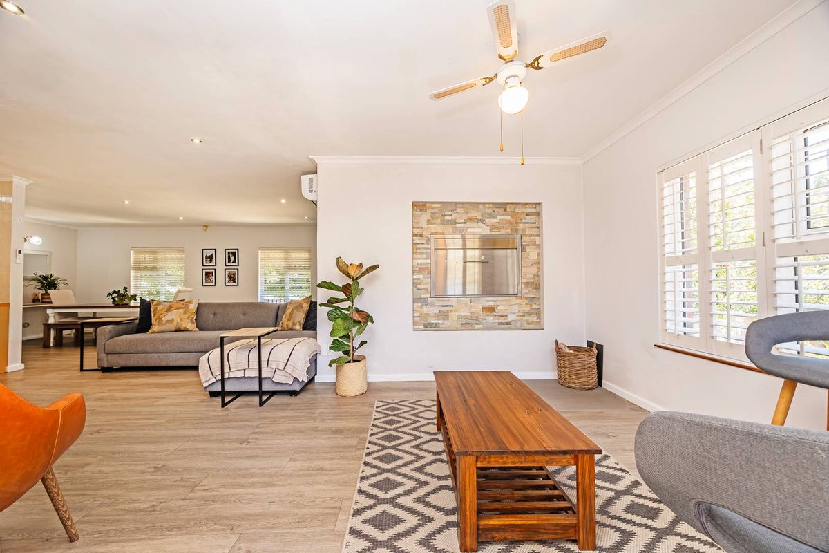 The Perfect Blend of Comfort, Style & Smart Living in Plattekloof - Photo 5