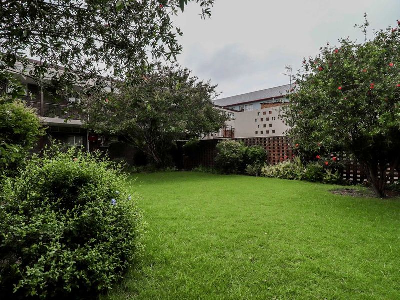 Spacious First Floor  3-Bed Apartment in Benoni CBD - Photo 3