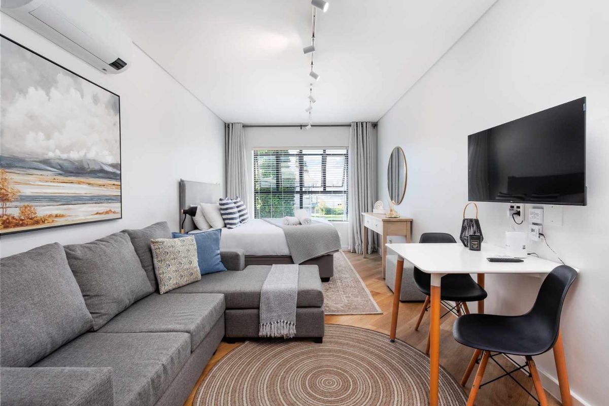 Fully Furnished Investment Apartment in the Sought-After 2 on Tabak in Paarl South - Photo 3