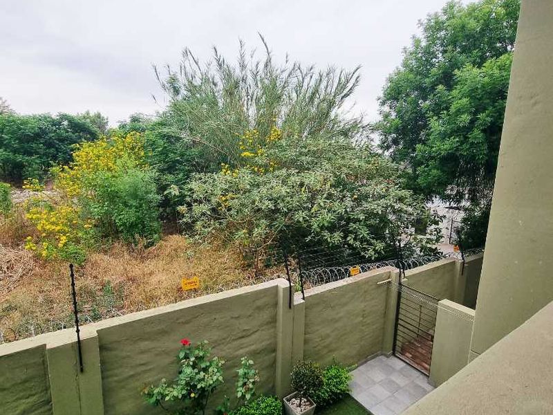 Chic Living: Modern 1-Bed in Sought-After Complex! - Photo 5